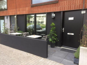 Near Amsterdam and airport, 90m2, privacy!